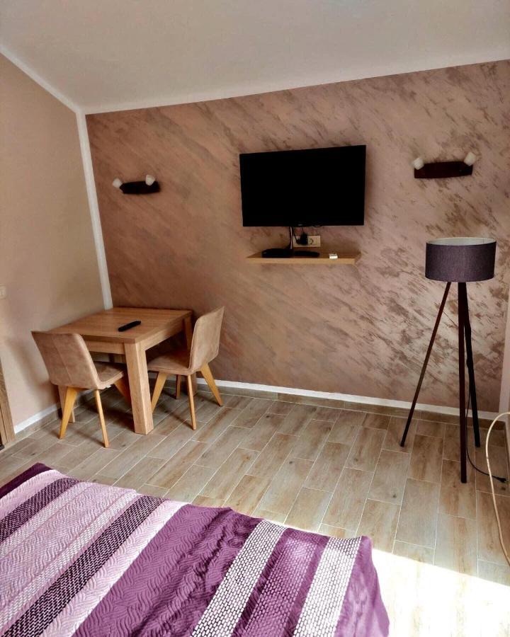 Studio Elena Тиват Екстериор снимка